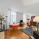 דירה Le Cocon D'uzes I Elegance & Serenite *
