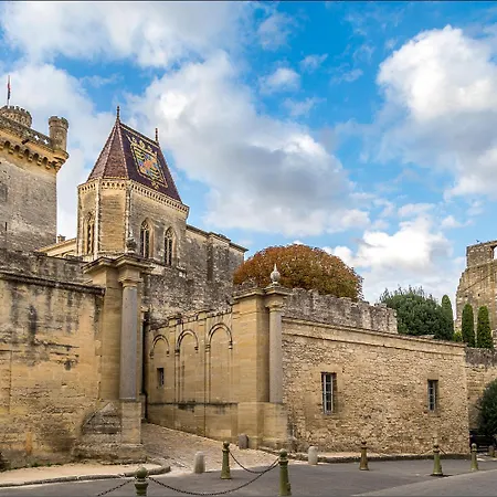 Nid Douillet Au Coeur D'uzes