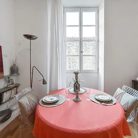 Nid Douillet Au Coeur D'uzes * Uzès