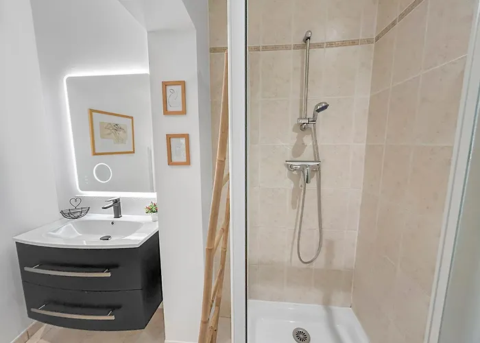 Le Cocon D'uzes I Elegance & Serenite Διαμέρισμα *